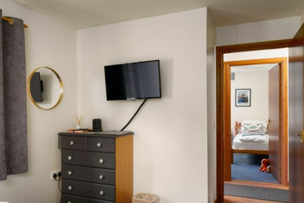 20 Munro Place-17.jpg